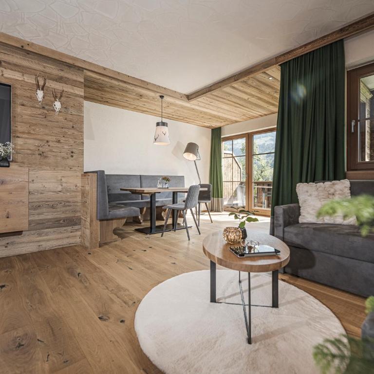 Aparthotel Stacherhof - Studio mit Kingsize-Bett und Schlafsofa - 1