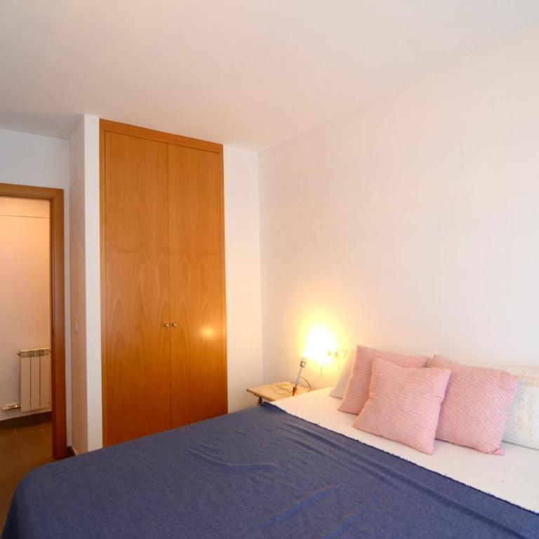 PLATJA 32 1º 1ª. - Three-Bedroom Apartment - 14