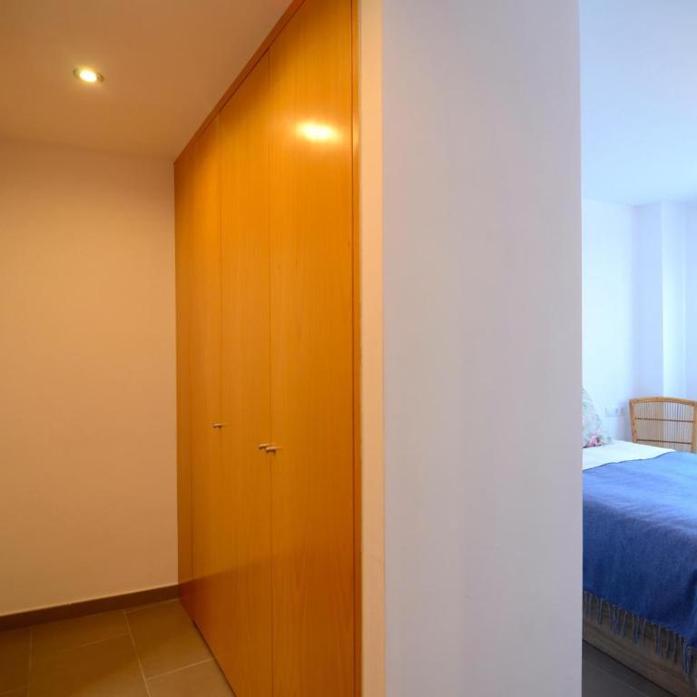 PLATJA 32 1º 1ª. - Three-Bedroom Apartment - 15
