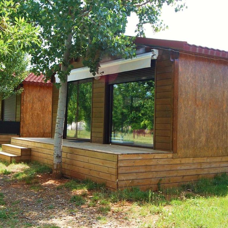 Camping Aín Jaca - Two-Bedroom Bungalow - 3