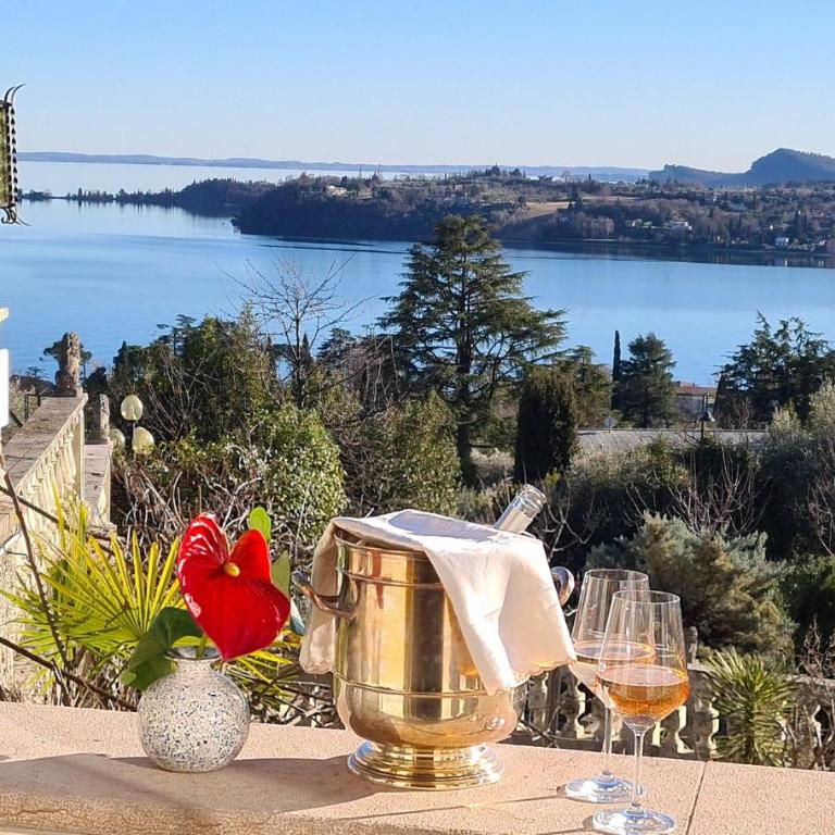 Park Hotel Ville Montefiori Spa & Centro Benessere - Camera Queen Superior con Balcone e Vista Lago - 5