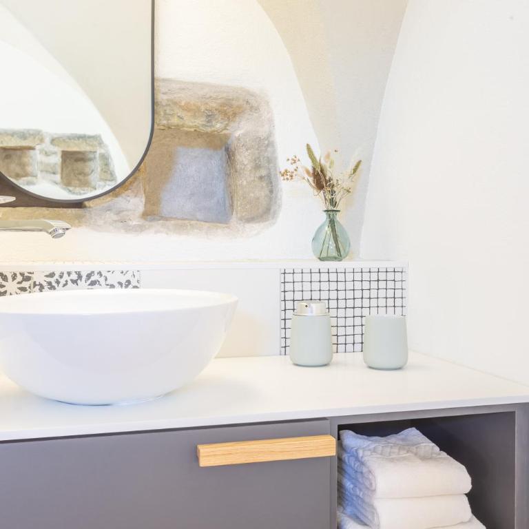 Les Tours Carrées - Chambre Double - Vue sur Jardin - 2