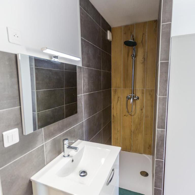 Le Pelletan - 8 couchages proche Gare - Joliette - Appartement 3 Chambres - 10