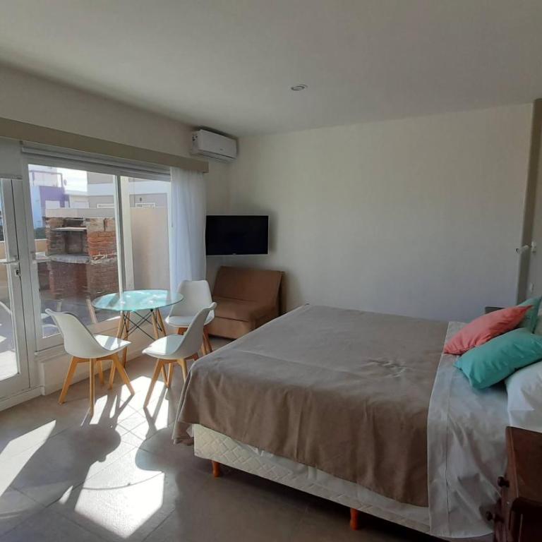 Los Tritones Apart Hotel - Studio with Terrace - 4