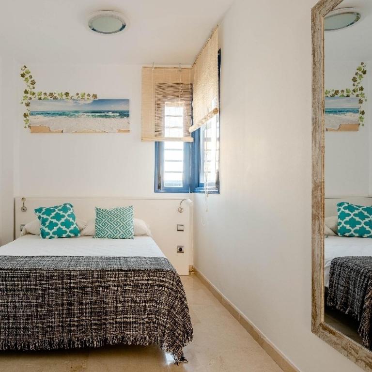 Benalmadenapartments BBQ Penthouse Patos Club - Apartamento - 2 niveles - 11