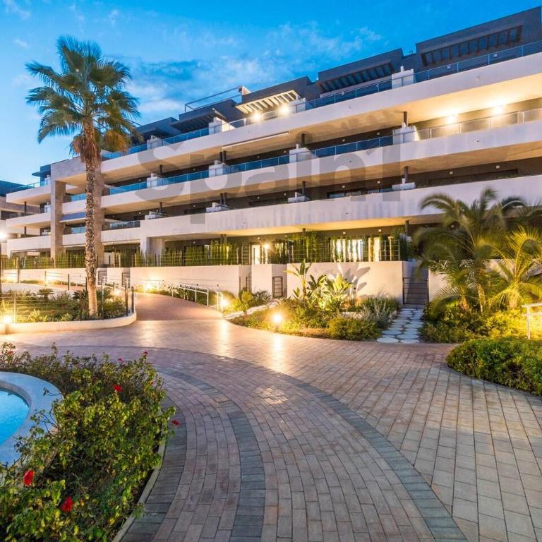 Exclusive apartment in Flamenca Village with gym, sauna, 3 pools - 600 m from the beach - Two-Bedroom Apartment - 34