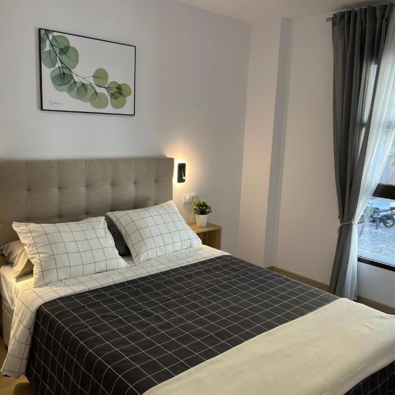 Alicante Beach Apartment - One-Bedroom Apartment - 10