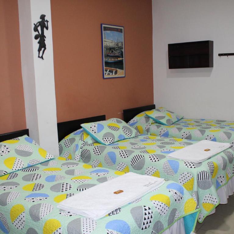 Hostal Isla Señorial - Habitación Cuádruple Estándar - 1