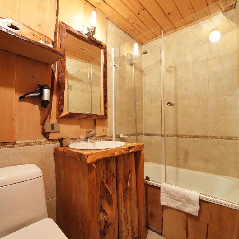 Huilo Huilo Montaña Mágica - Habitación Doble Estándar - 1 o 2 camas - 1