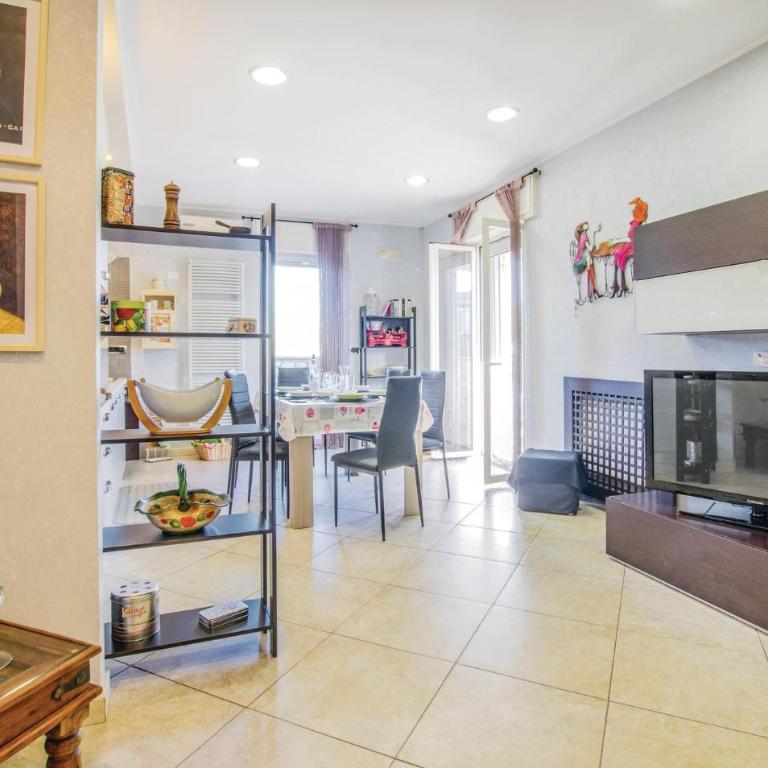 3 Bedroom Nice Apartment In Bari - Appartamento con 3 Camere da Letto - 15