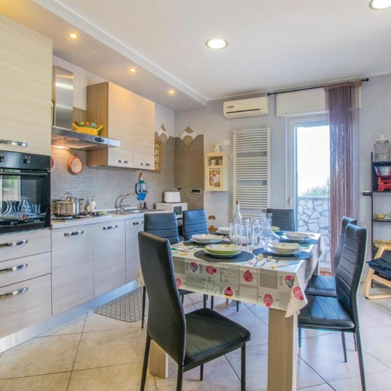 3 Bedroom Nice Apartment In Bari - Appartamento con 3 Camere da Letto - 17