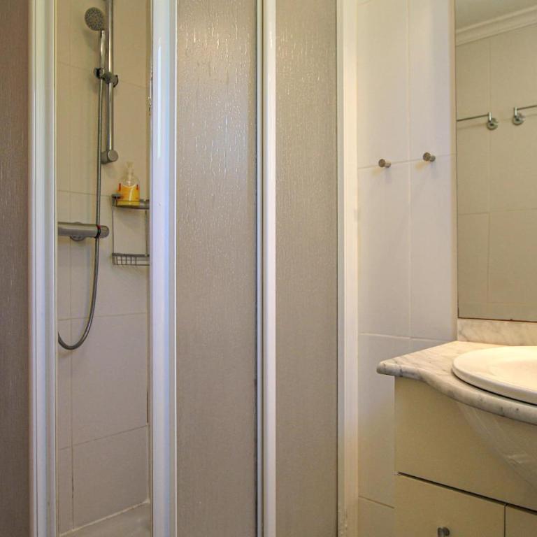 Gorgeous Home In El Campello - Casa de vacaciones de 5 dormitorios - 29