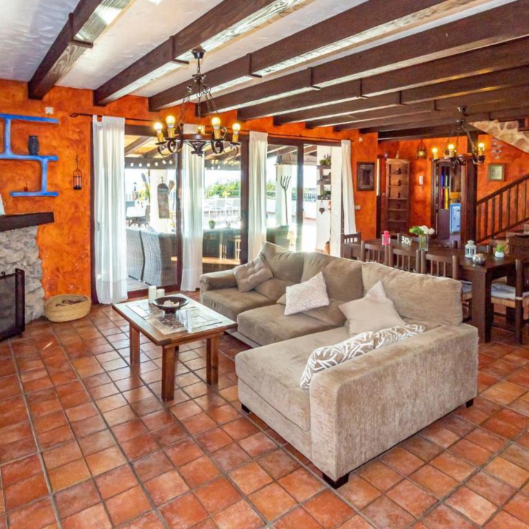 Pet Friendly Home In Mijas - Casa de vacaciones de 5 dormitorios - 2