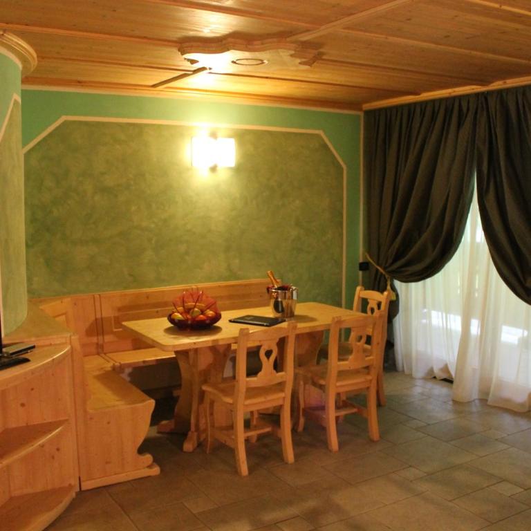 Boscone Suite Hotel - Camera Tripla Comfort - 1
