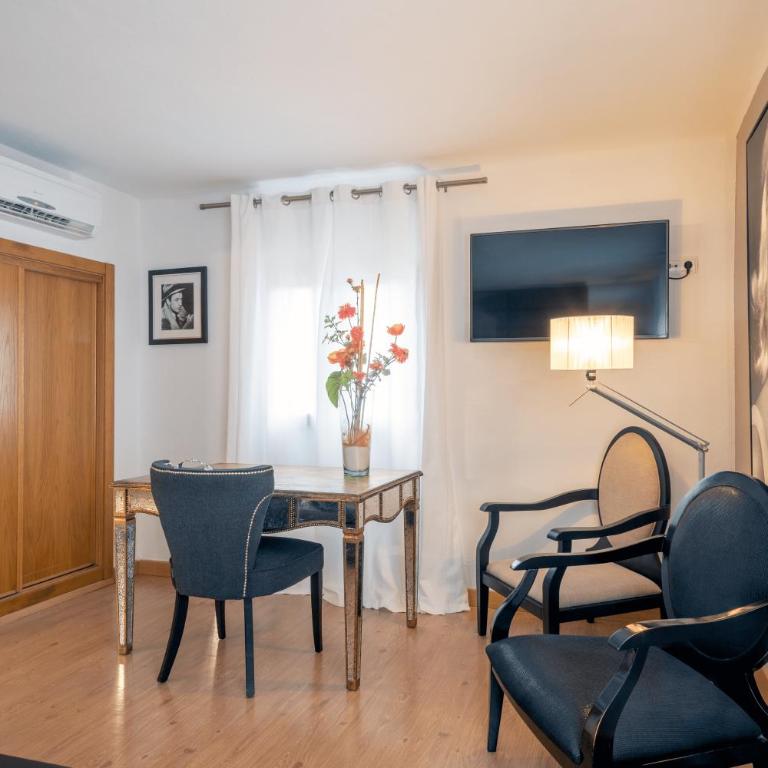 Hostal Parque Ibiza - Habitación Doble con terraza - 7