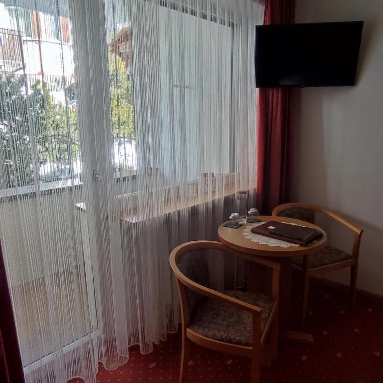 Garni Hotel Rezia - Camera Matrimoniale Economy - 1