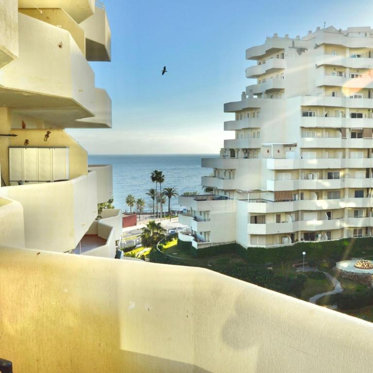 ESTUDIO BENALBEACH PRIMERA LINEA DE PLAYA - Deluxe Studio - 22