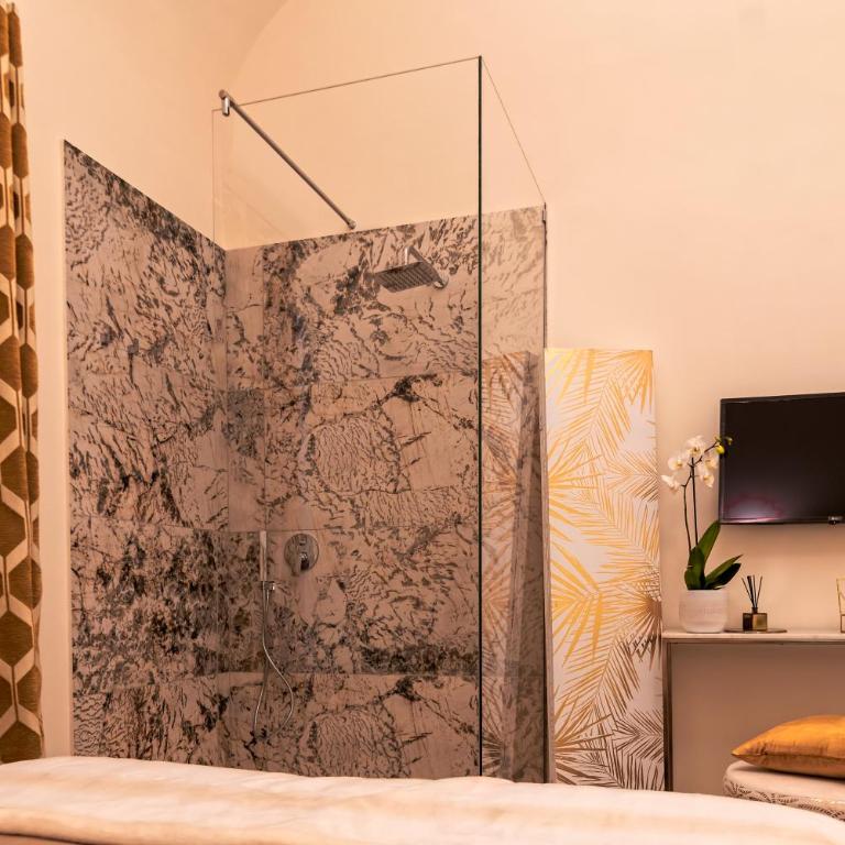 Terra Mia Suite - Suite King con Vasca Idromassaggio - 5
