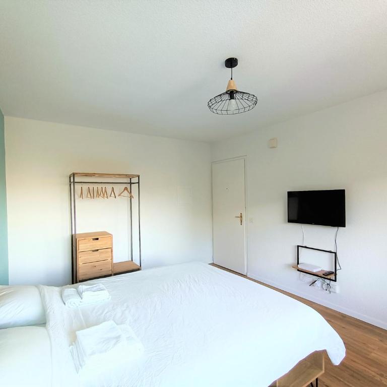 Studio lumineux bien placé en ville de Sion - Apartment mit 1 Schlafzimmer - 3