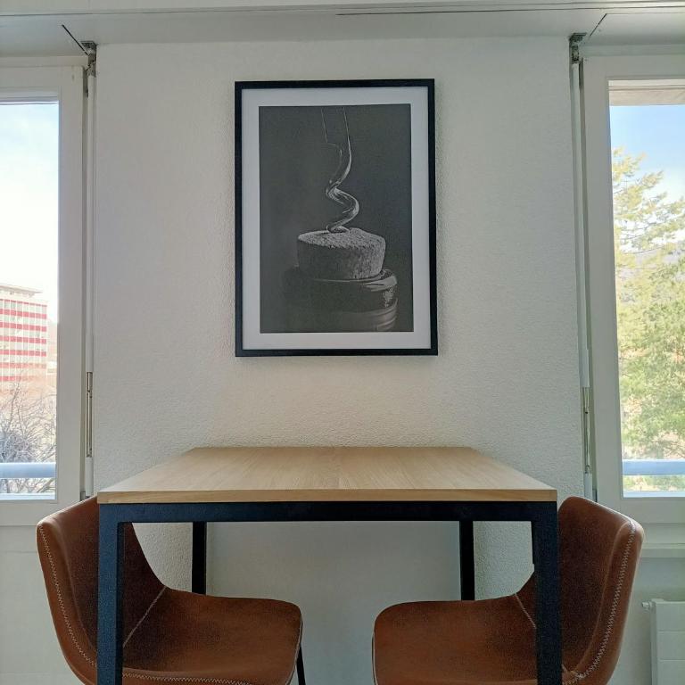 Studio lumineux bien placé en ville de Sion - Apartment mit 1 Schlafzimmer - 6