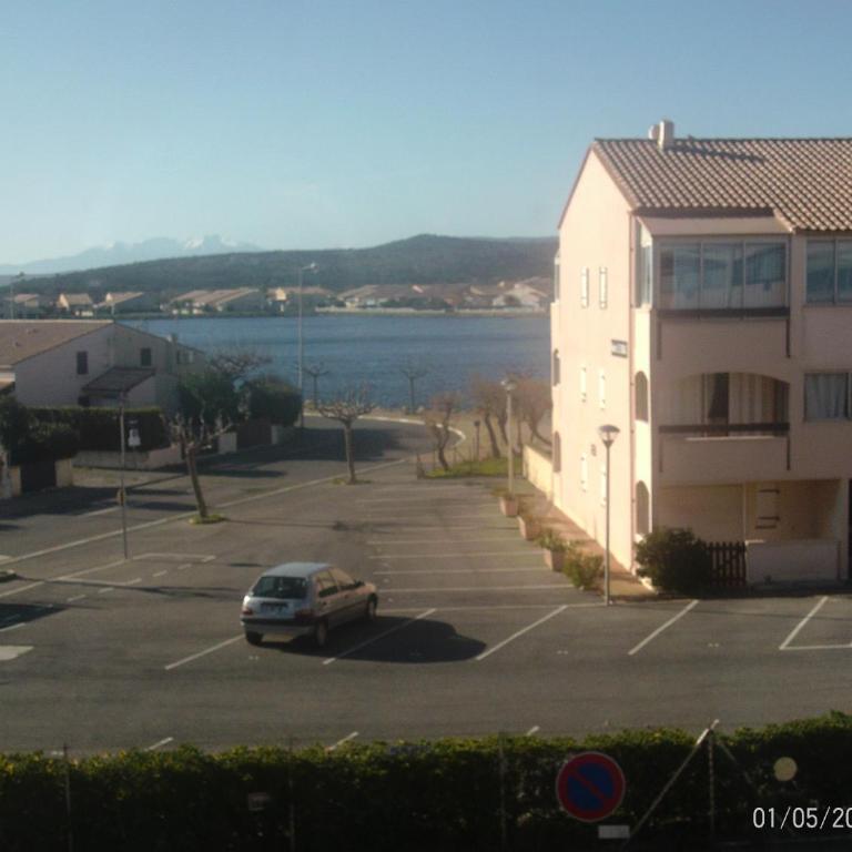 t2 refait a neuf a port la nouvelle - Appartement 1 Chambre - 1