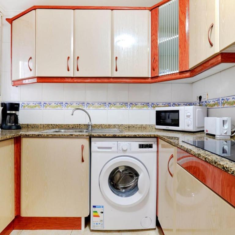 Torrevieja Playa del Cura - 140 m to the beach. - Apartamento de 1 dormitorio - 11