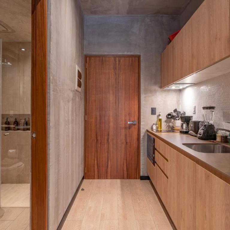 ELEMENT Apartments - Studio with Balcony - 4