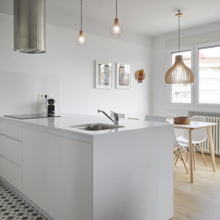Aukera - Basque Stay - Apartamento con balcón - 1
