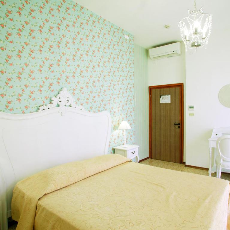 Hotel Holiday Park - Camera Matrimoniale Superior - 1