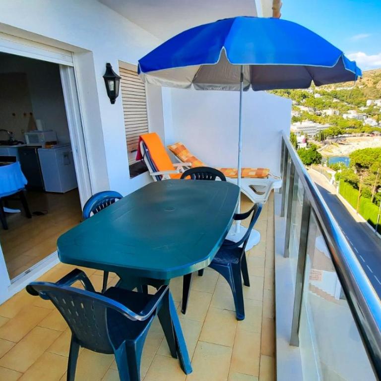 Appartement Vue Mer a Deux pas de la Plage - Two-Bedroom Apartment - 8