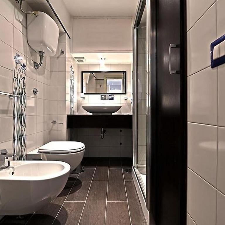 Sunshine House - One-Bedroom House - 2