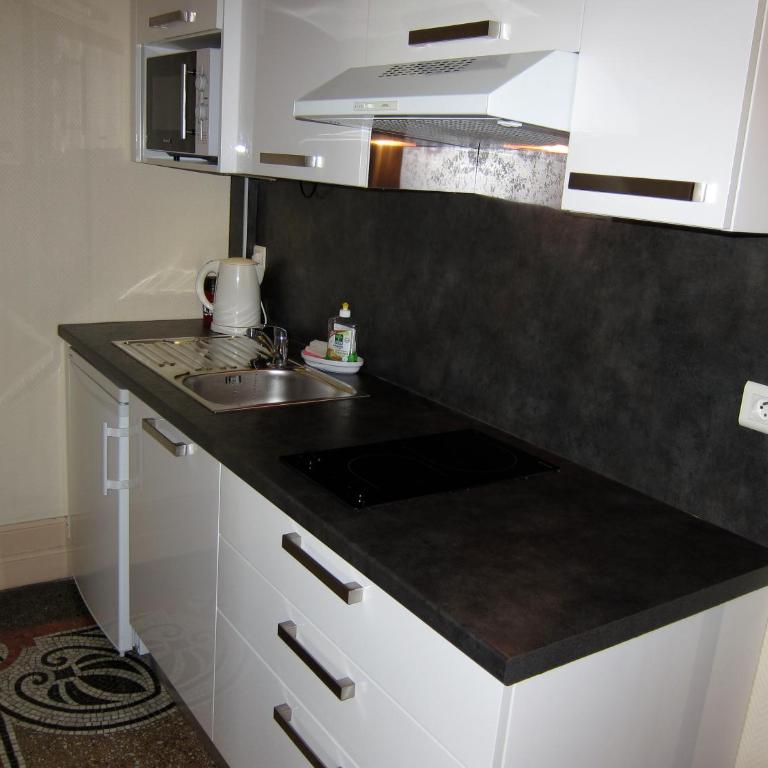Résidence La Villa Léonie - Appartement 2 Chambres Supérieur avec Balcon (3 Adultes) - 1