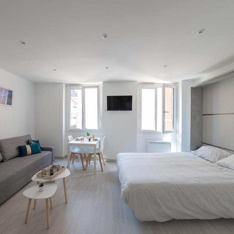 Studio lumineux Place de Lenche Panier Marseille - Appartement 1 Chambre - 1
