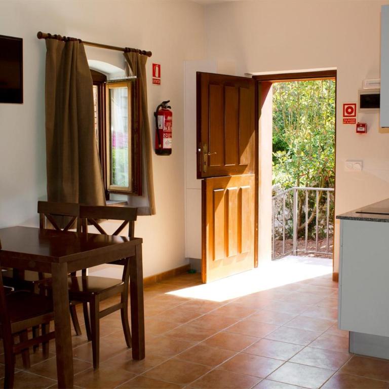 Hotel y Apartamentos El Camín - One-Bedroom Apartment - 3