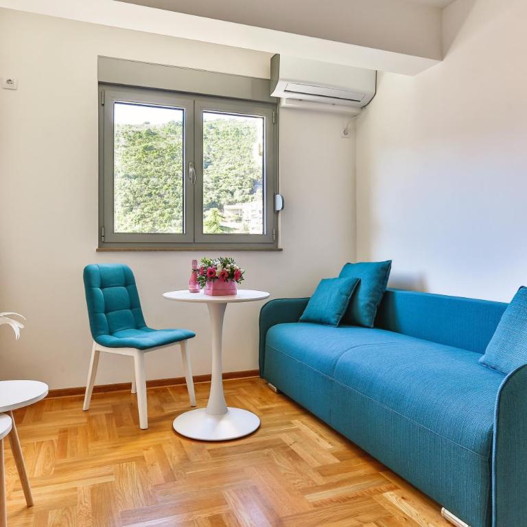 Lux Apartments Iva - Studio with Sofa Bed - 6