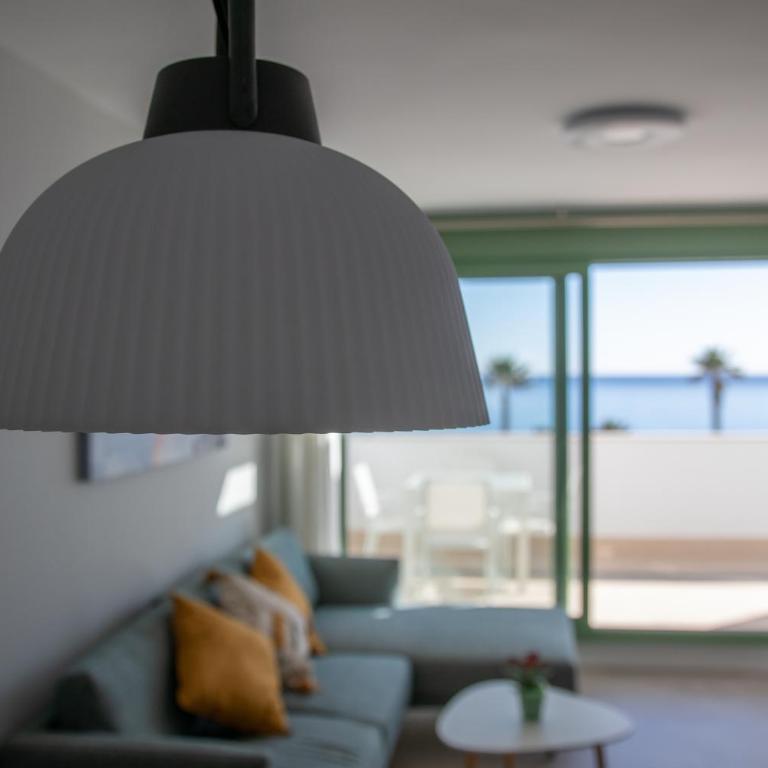 Precioso apartamento frente a la playa con piscina - Apartamento de 2 dormitorios - 6