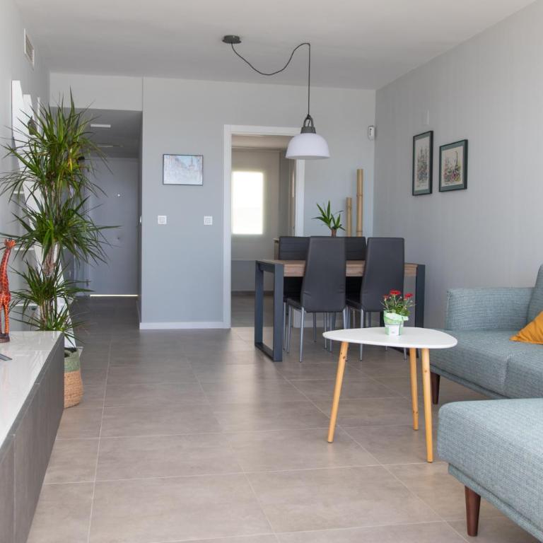 Precioso apartamento frente a la playa con piscina - Apartamento de 2 dormitorios - 5