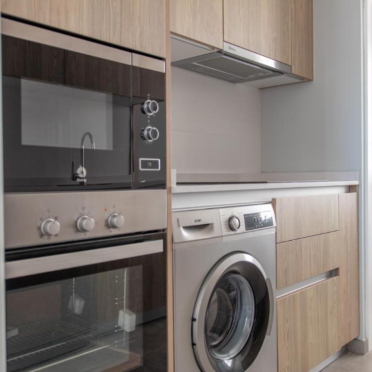 Precioso apartamento frente a la playa con piscina - Apartamento de 2 dormitorios - 17