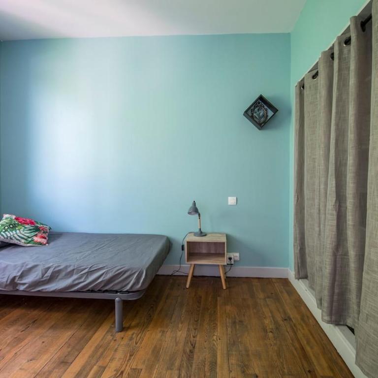 La cahute, appartement T3 avec jardin ou appartement familial T6 - Appartement Supérieur - 9