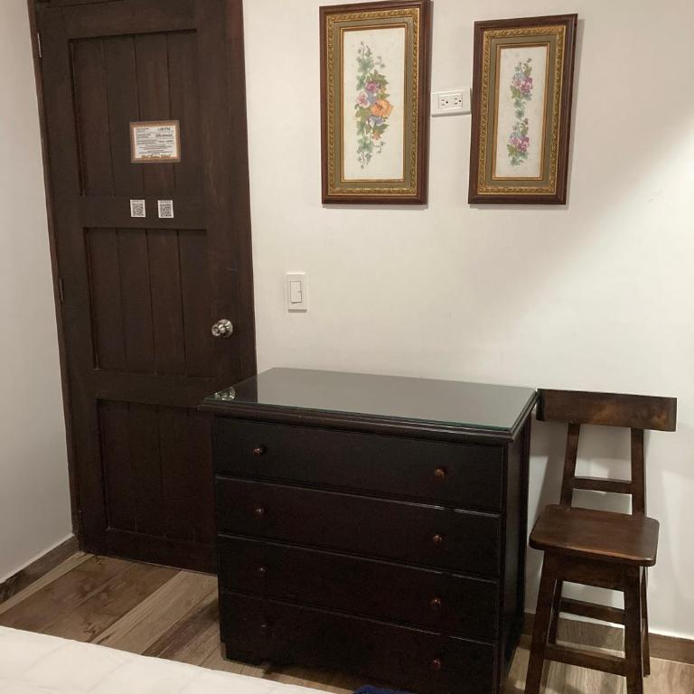 Hotel Boutique Colonial Cartago - Double Room with Private Bathroom - 4