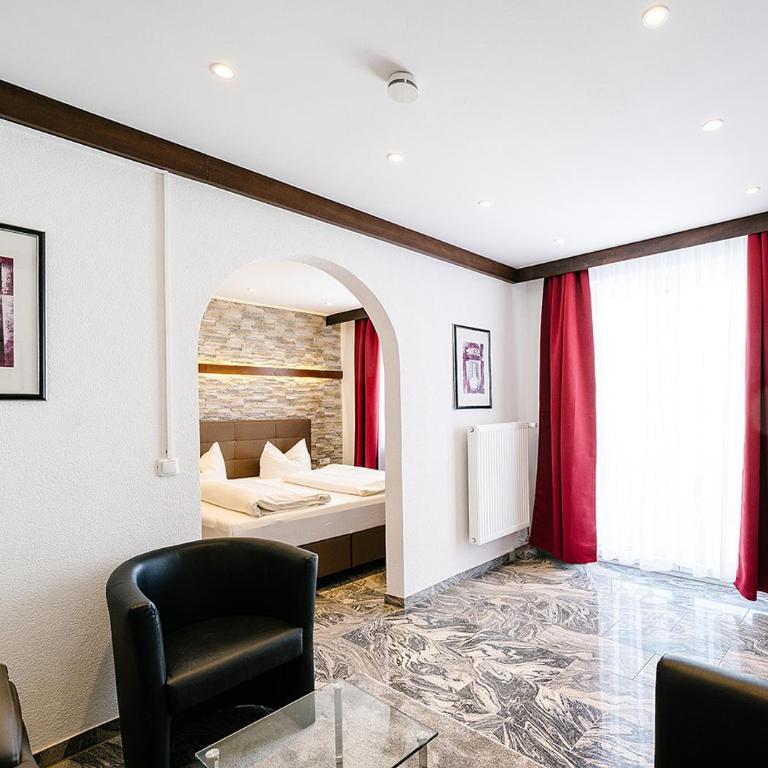 Central City Hotel - Deluxe Doppelzimmer mit Balkon - 1