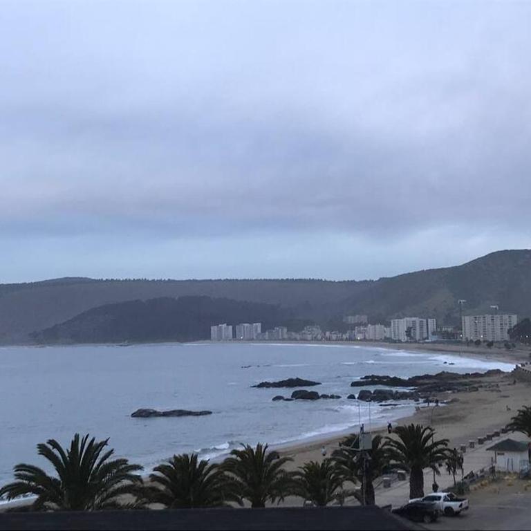 Espectacular departamento frente a playa chica - Apartamento de 3 dormitorios - 8