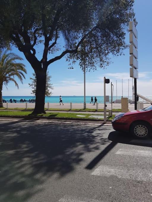 Studette en plein cœur du Vieux Nice - Studio - 28