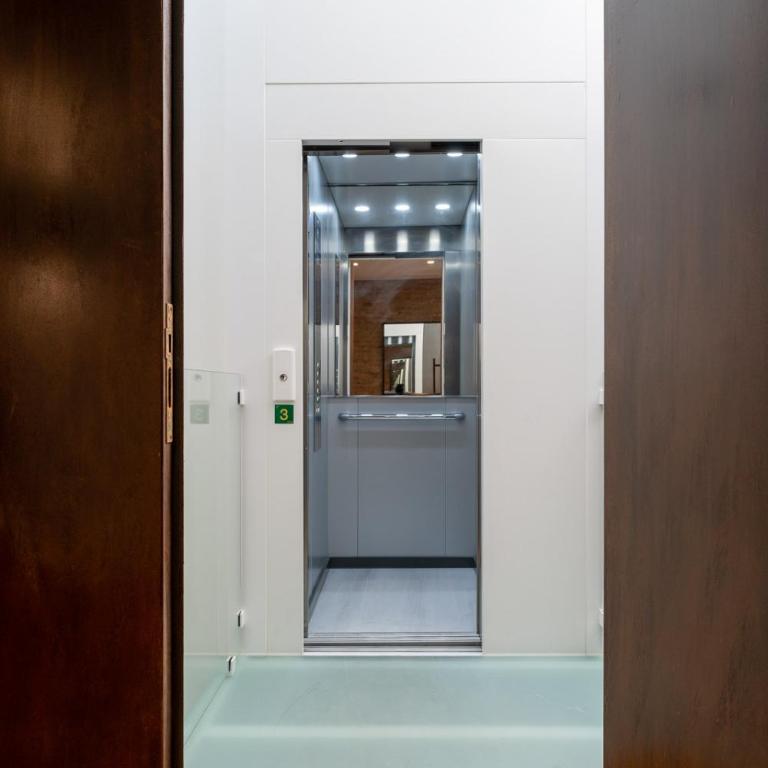 INMálaga Penthouse Plaza De La Merced - Apartamento de 2 dormitorios con terraza - 41