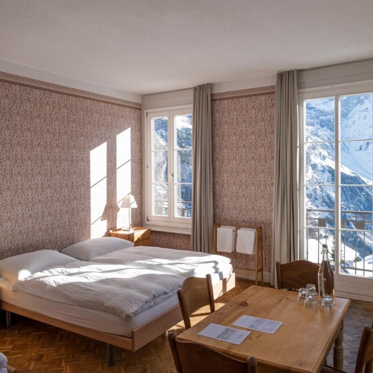 Hotel Regina - Quadruple Room Alpine View Shared Shower/WC on the floor - 1
