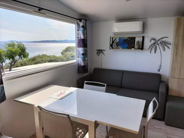 Charmant Mobil home avec Vue mer exceptionnelle - Mobile Home - 10