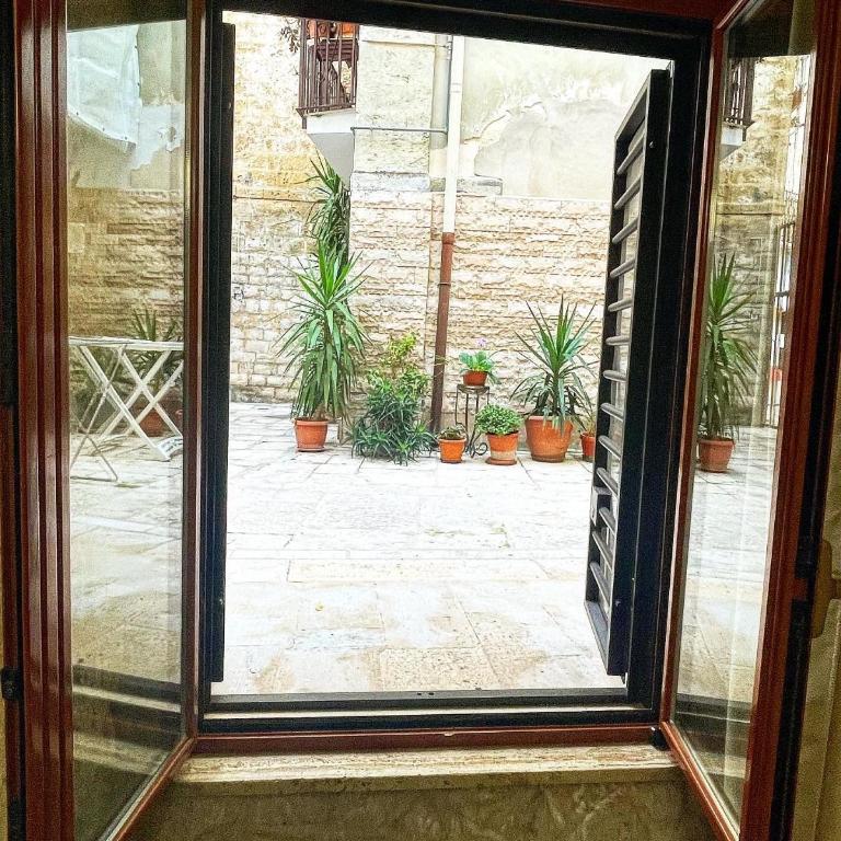 Corte San Gaetano - Camera Matrimoniale con Vista Giardino - 5