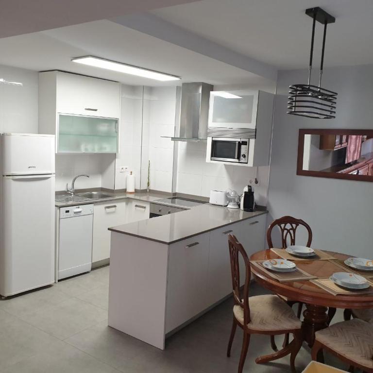 M&N Apartamento Bilbao - Two-Bedroom Apartment - 20
