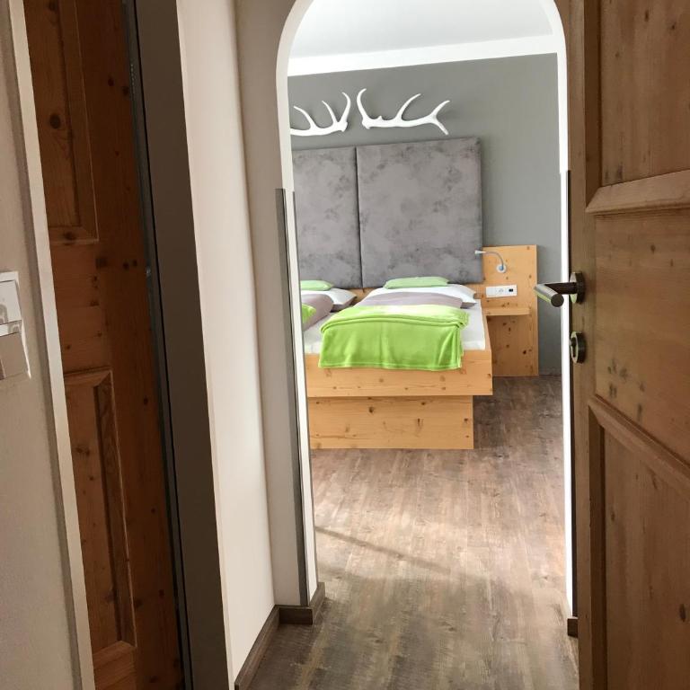 Comfort Hotel Garni Landhaus Gitti - Comfort Doppelzimmer mit Balkon und Bergblick - 5