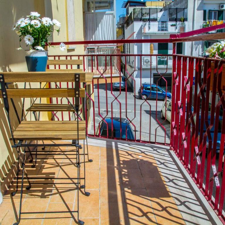 Central Rooms Matera - Double Room with Balcony - 6